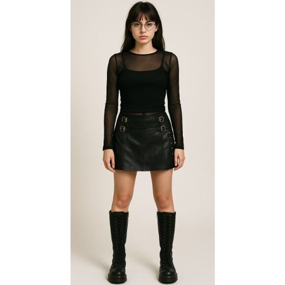 VTG PVC Black Buckle Mini 🖤 Goth Punk Vinyl Skirt Y2K Core Medium - Picture 1 of 5